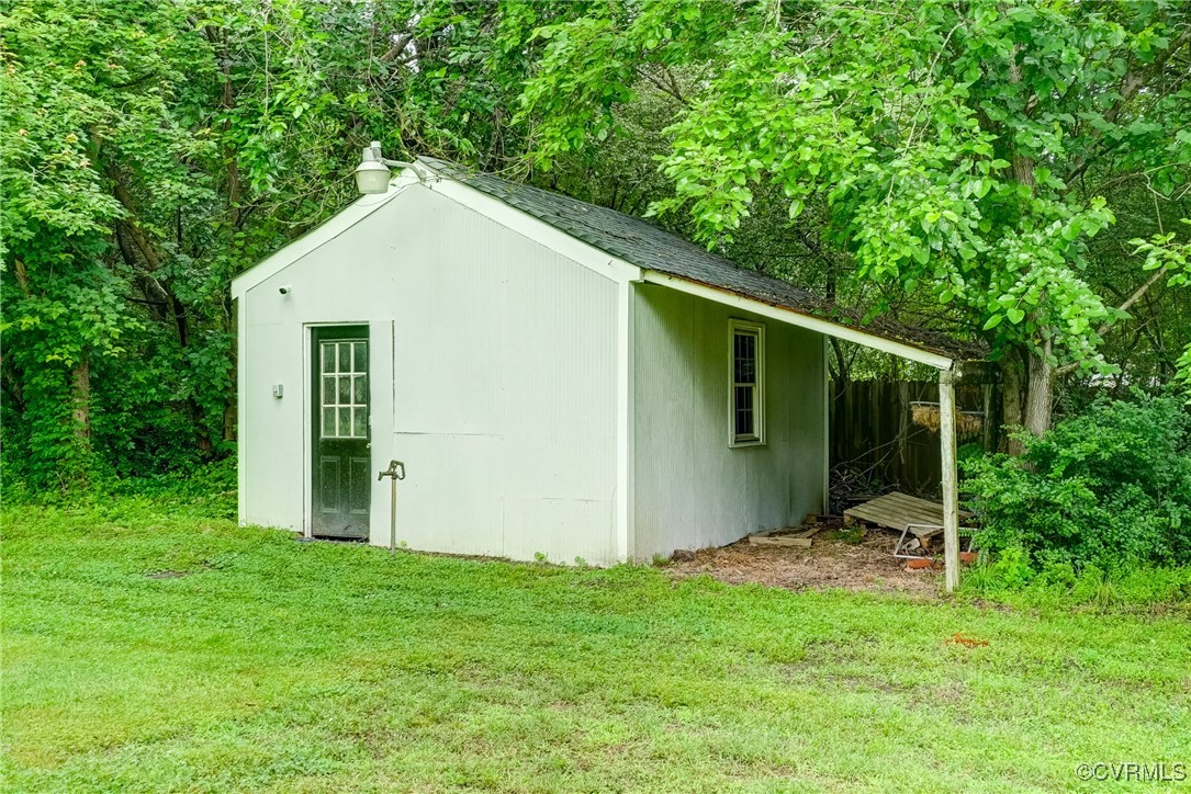 1799 N Washington St