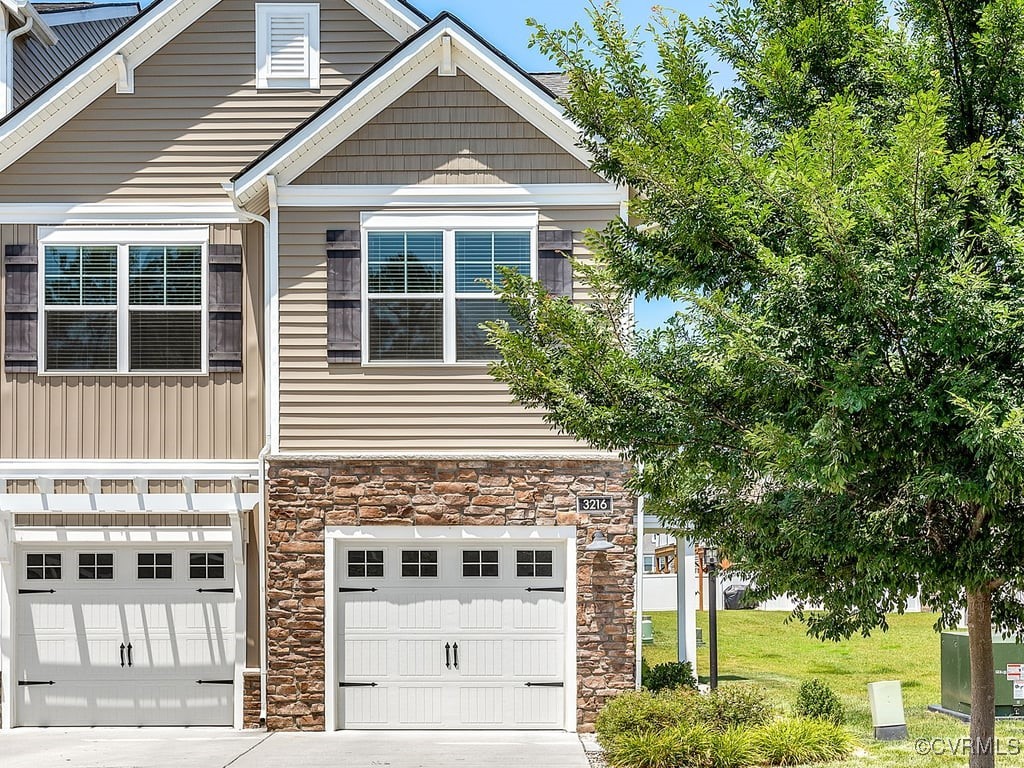 3216 Gannet Ln