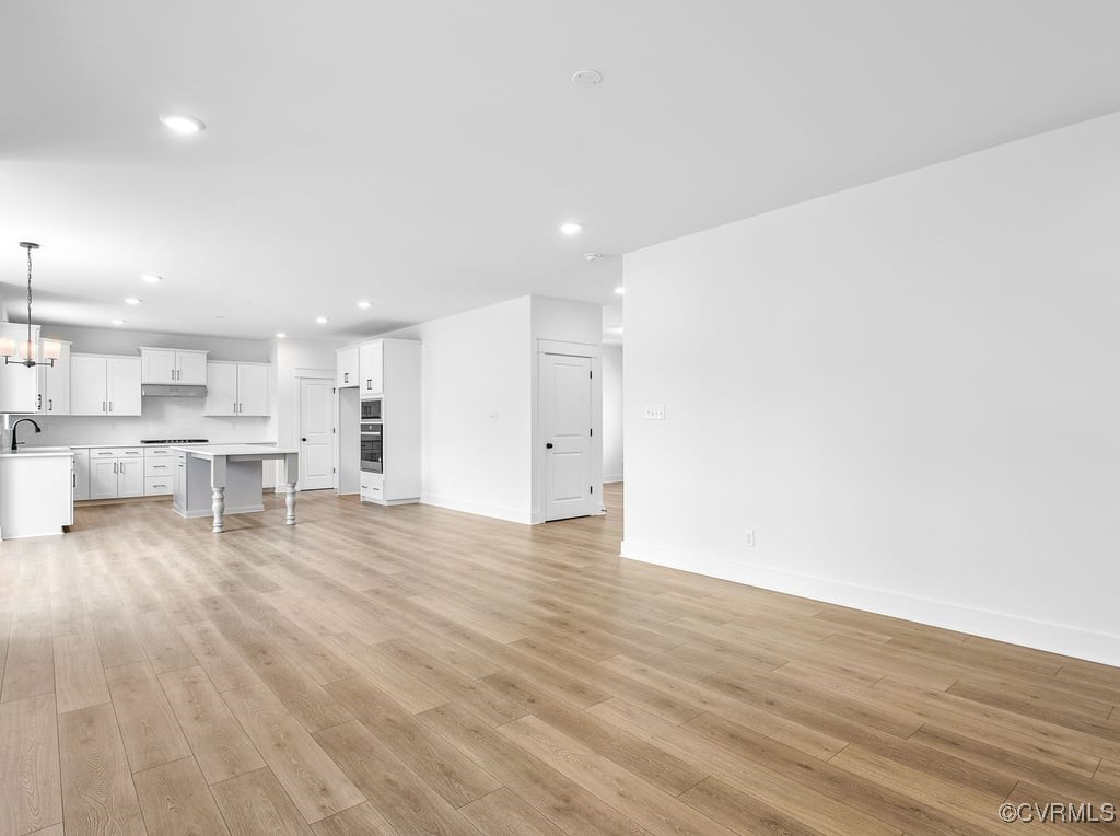 13513 Pinstone Ct