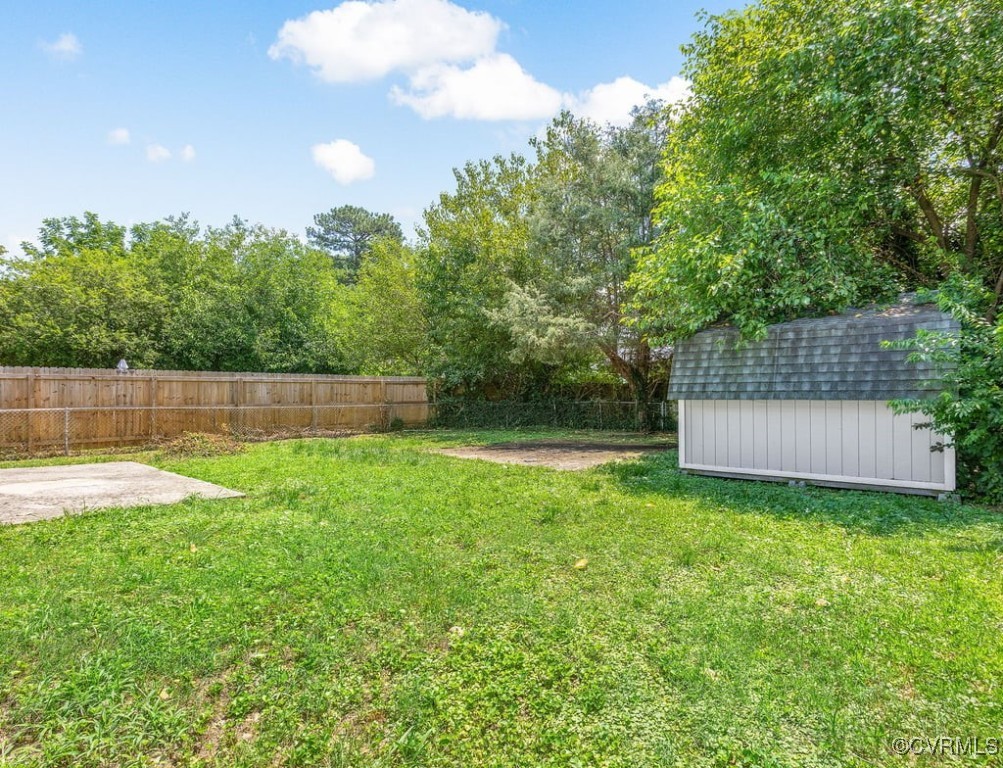 7 N Quince Ave