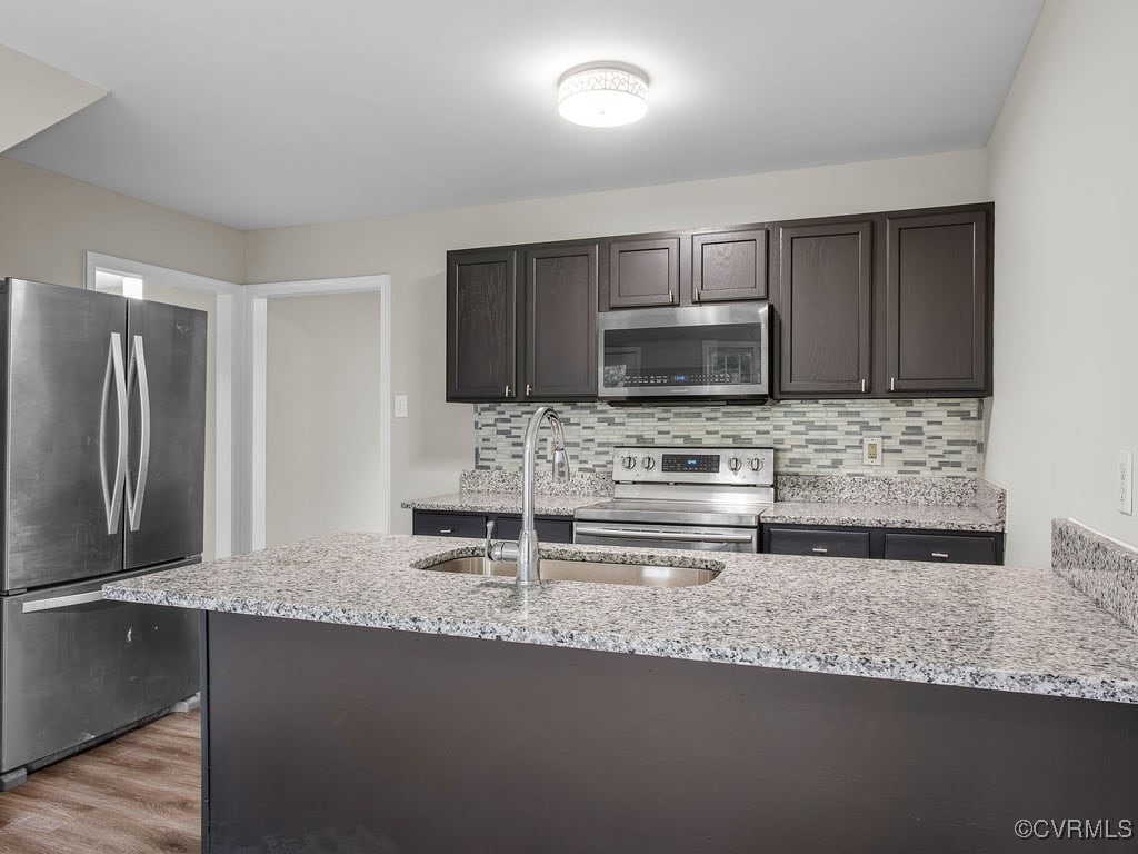 6184 Midnight Dr