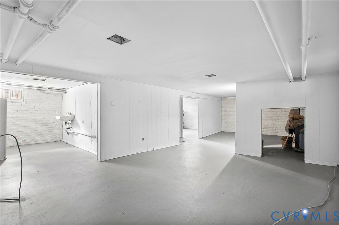 2407 Dumbarton Rd