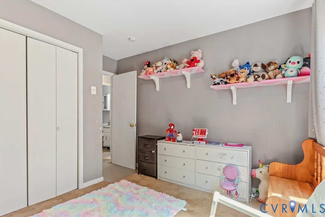 15806 Roland View Dr