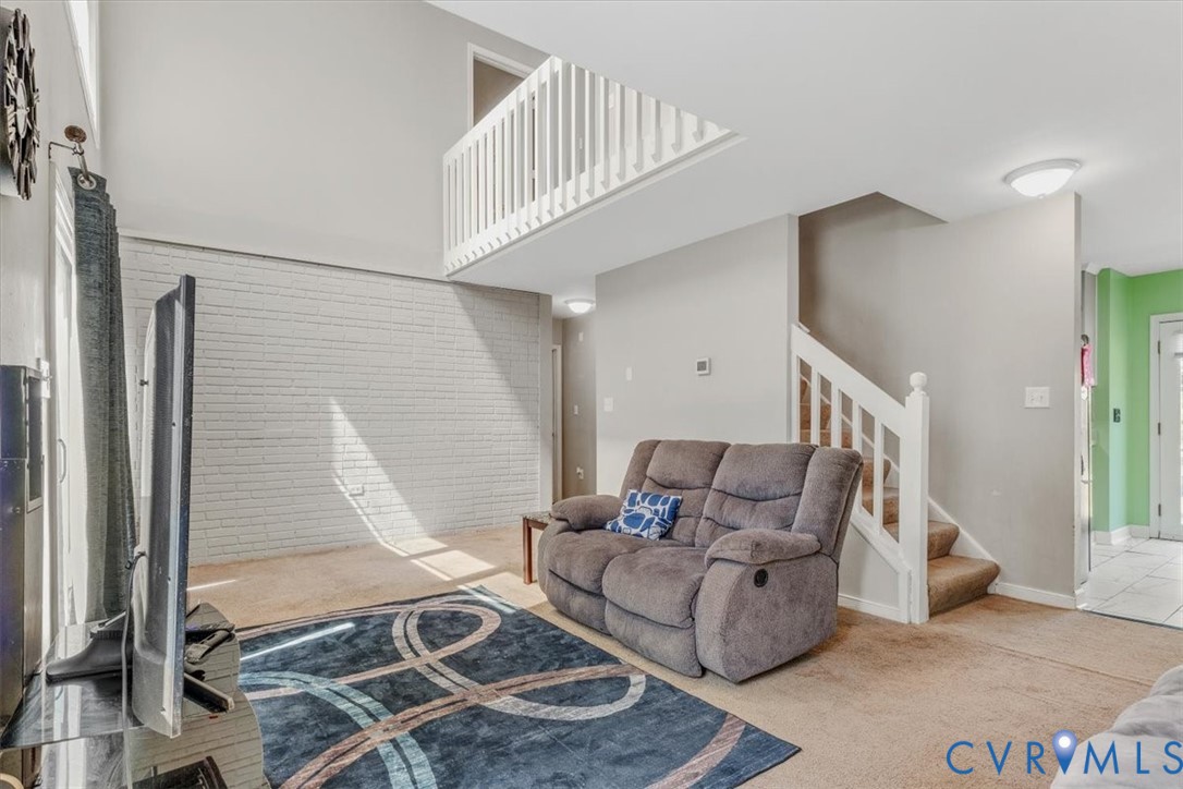 15806 Roland View Dr