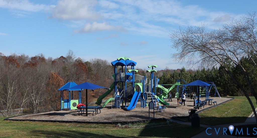 5217 Joshua Tree Cir