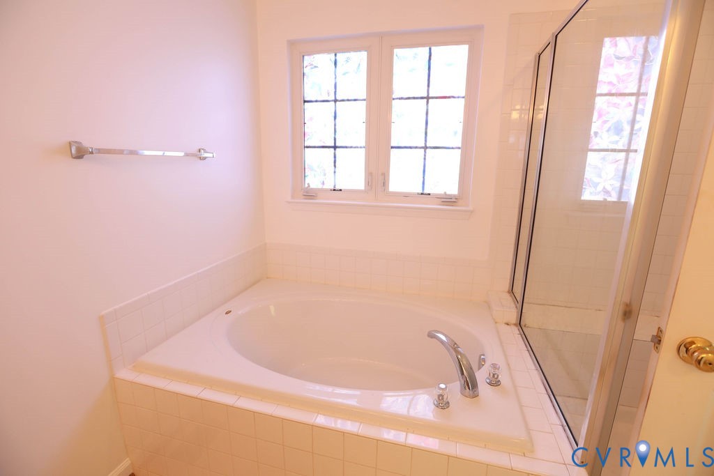 5217 Joshua Tree Cir