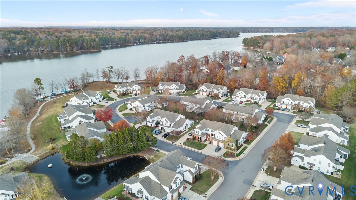 6106 Lookout Point Cir