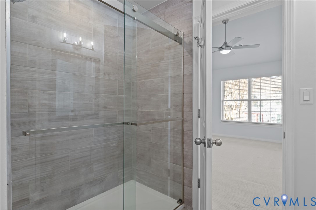 6106 Lookout Point Cir