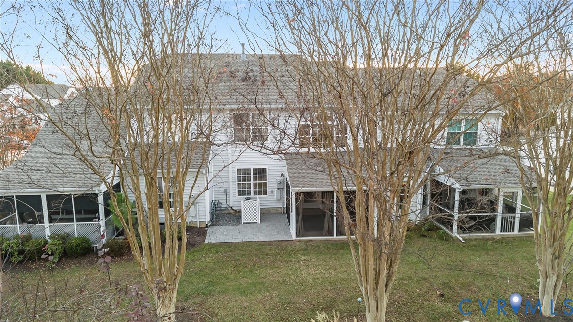 6106 Lookout Point Cir