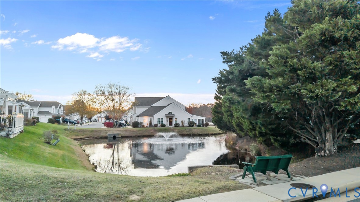 6106 Lookout Point Cir