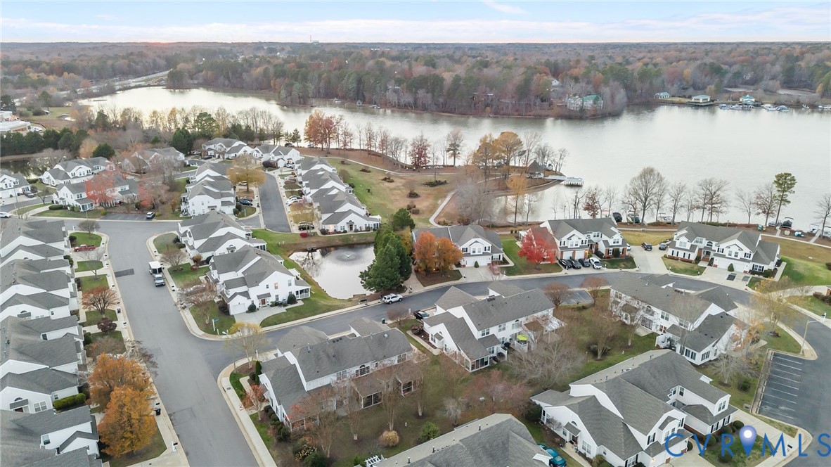 6106 Lookout Point Cir