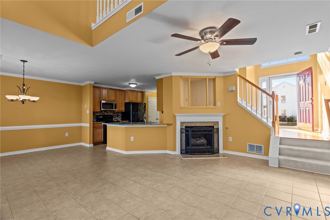 6106 Lookout Point Cir