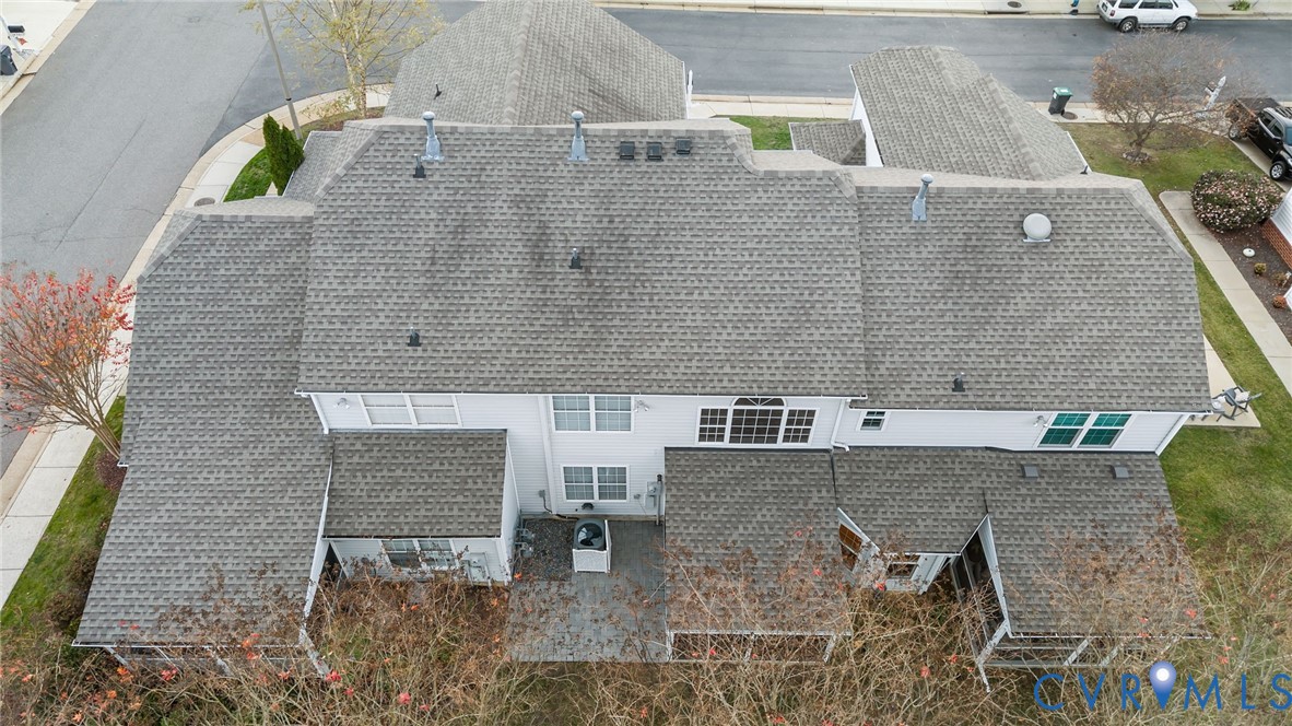 6106 Lookout Point Cir