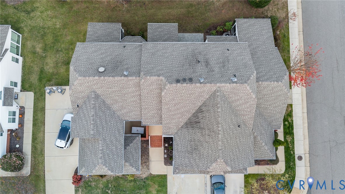 6106 Lookout Point Cir