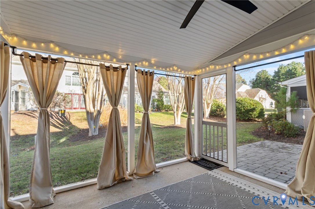 6106 Lookout Point Cir