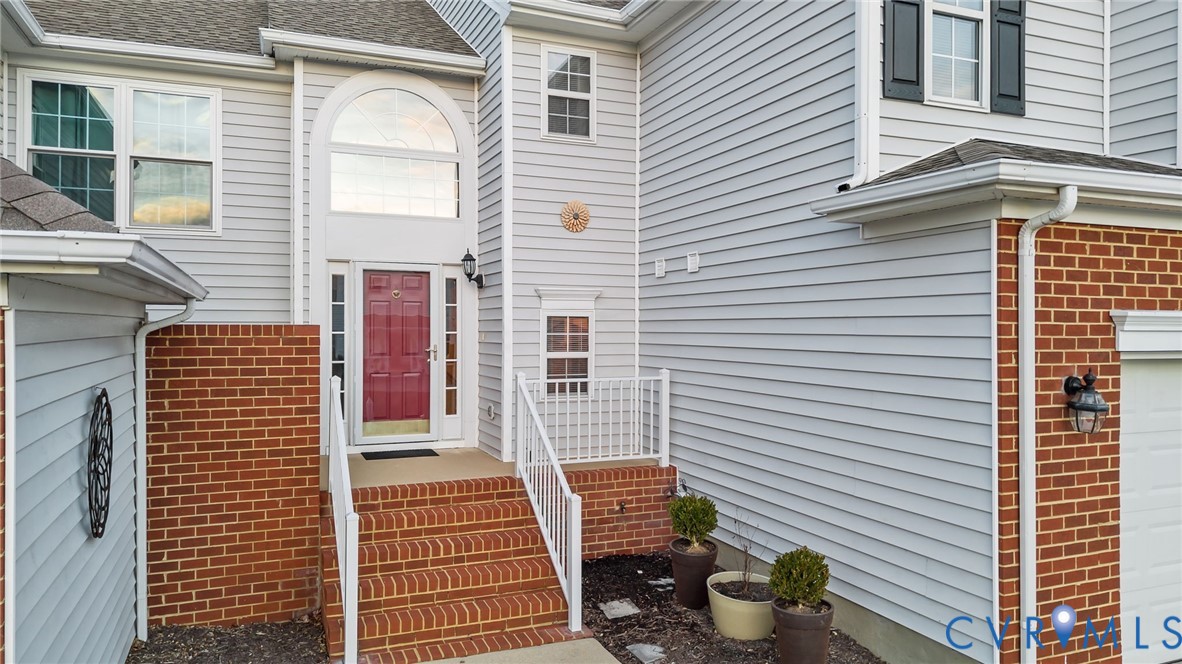 6106 Lookout Point Cir