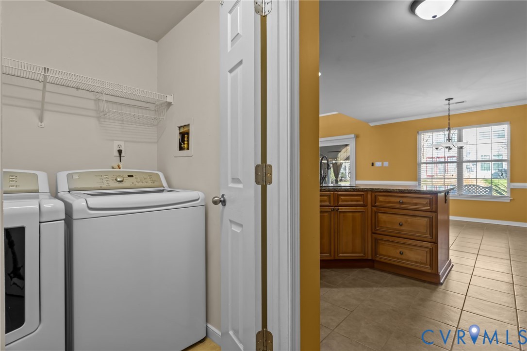 6106 Lookout Point Cir