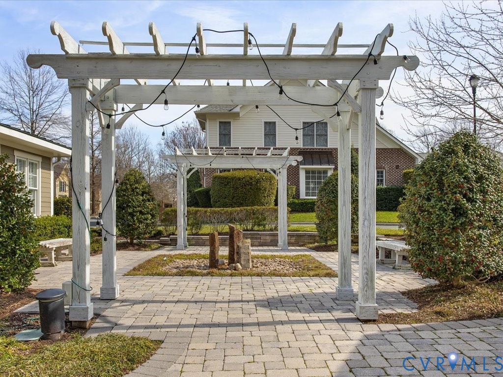 9551 Creek Summit Cir