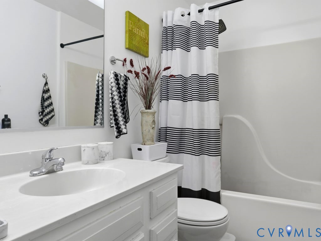 1617 Winters Hill Cir