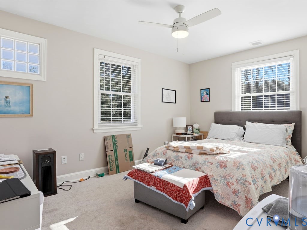 7200 Durwood Cres