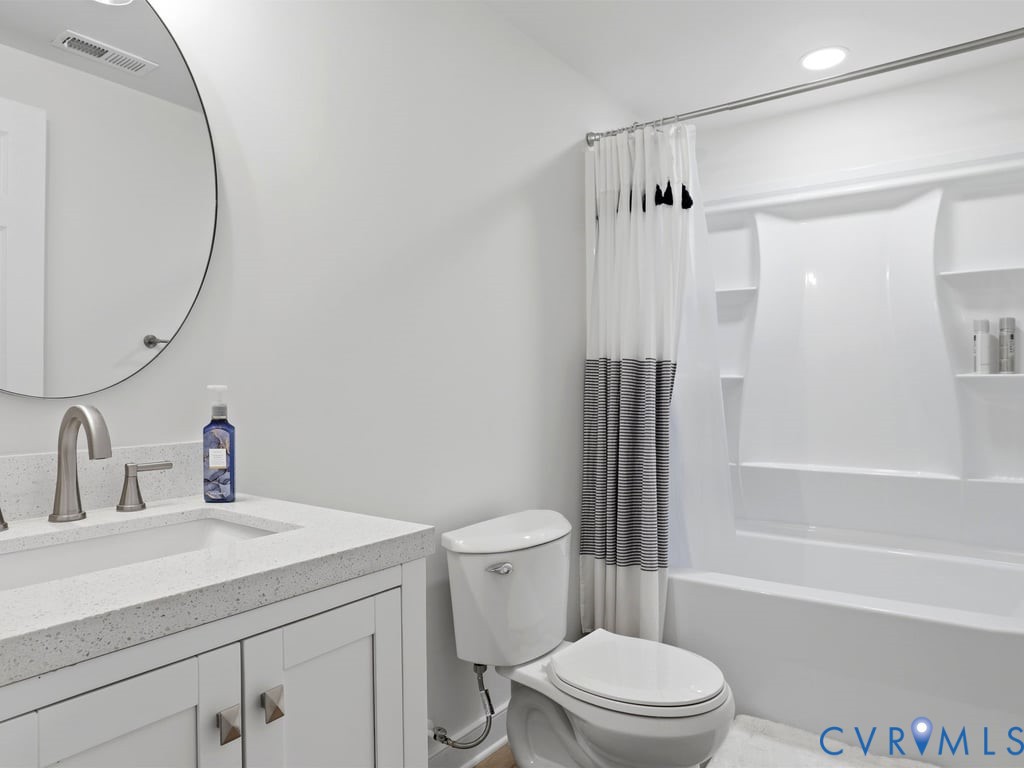 4513 Lake Summer Mews