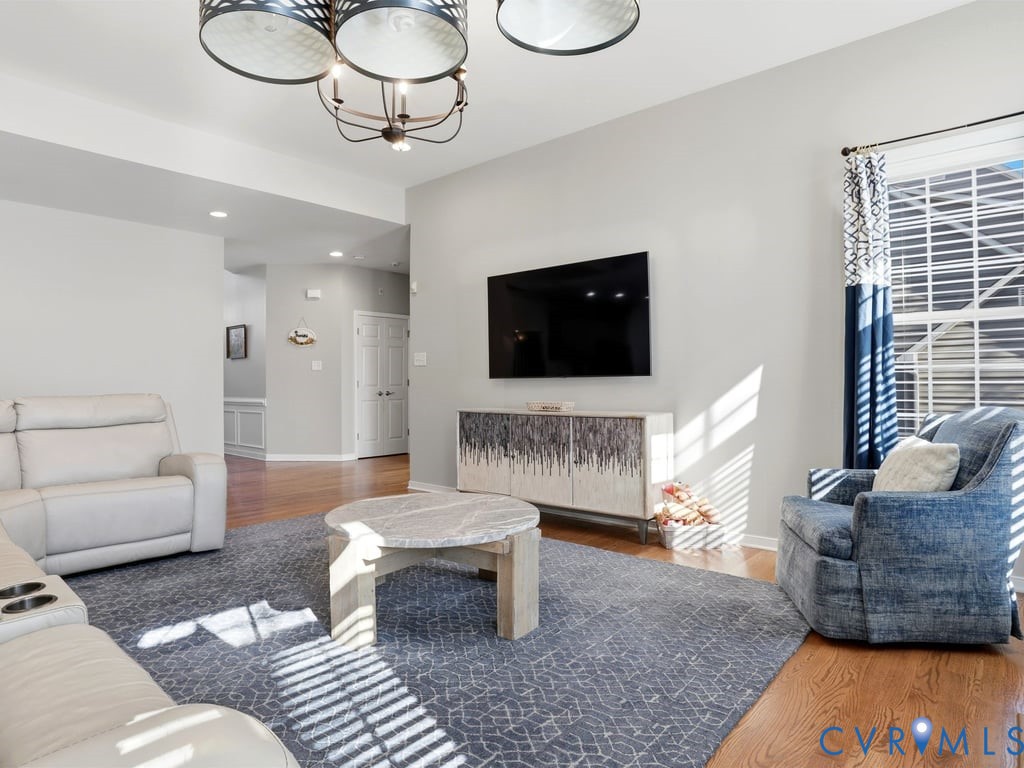 4513 Lake Summer Mews