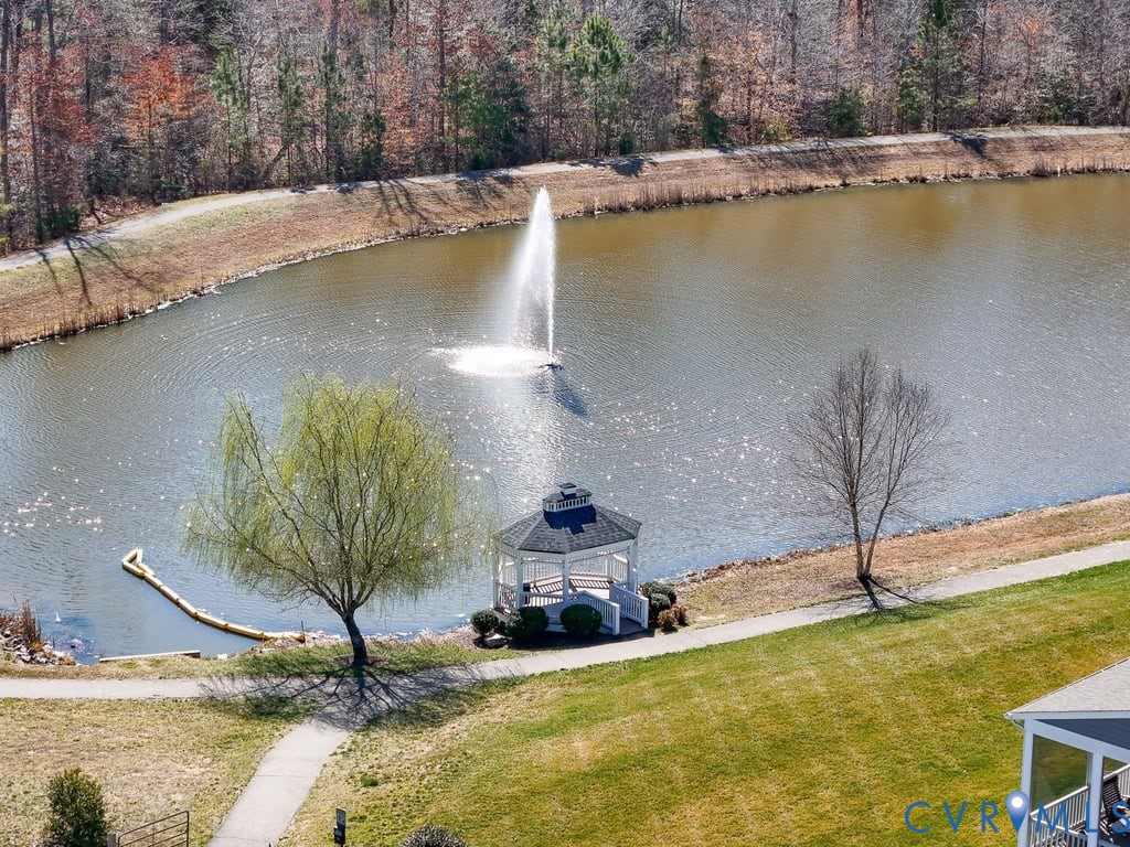 4513 Lake Summer Mews