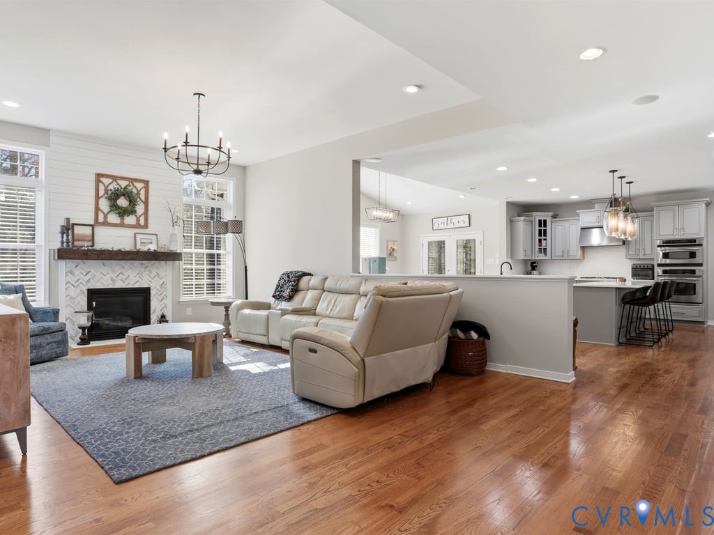 4513 Lake Summer Mews