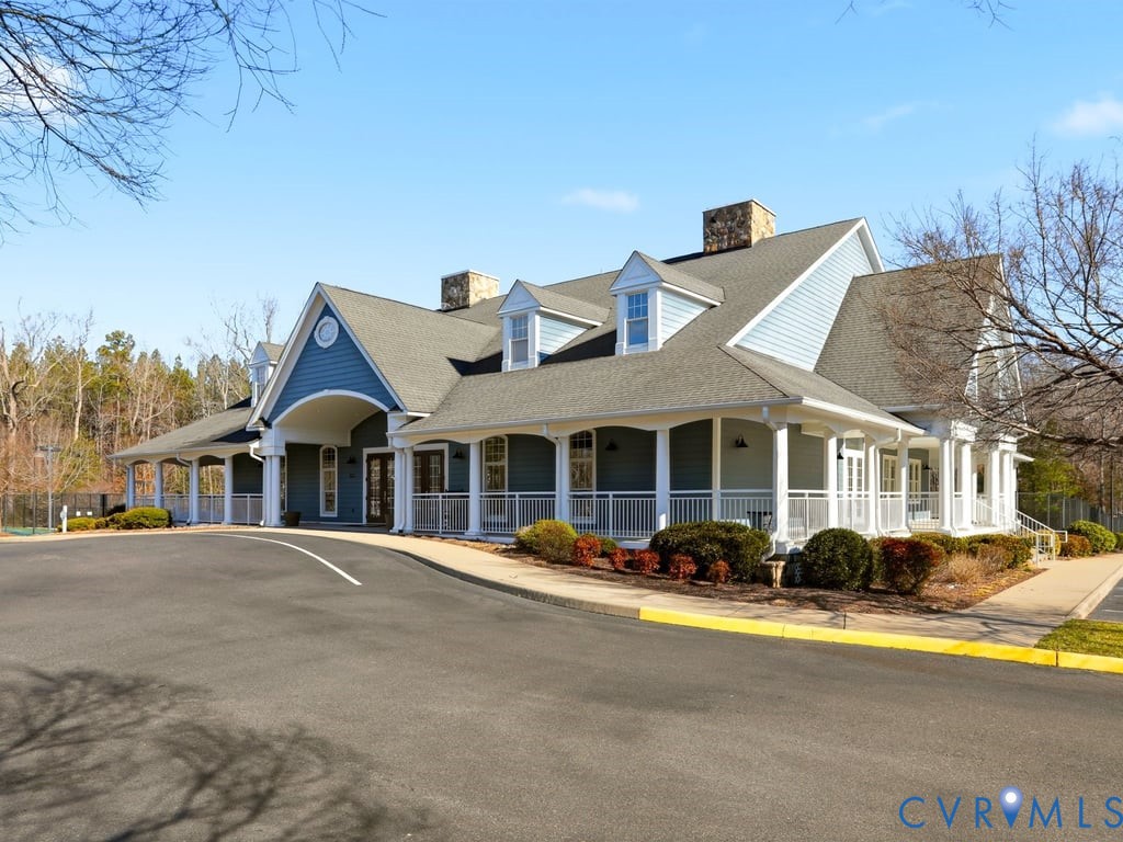 4513 Lake Summer Mews