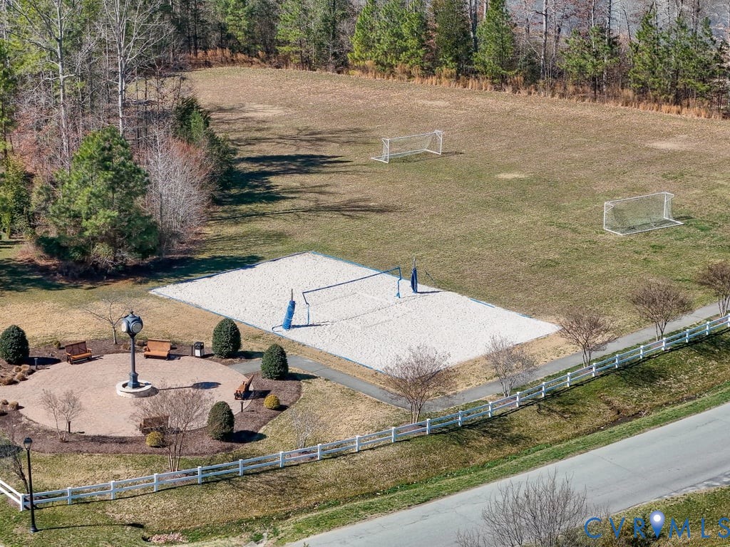 4513 Lake Summer Mews