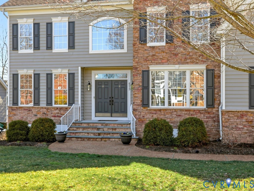 4513 Lake Summer Mews