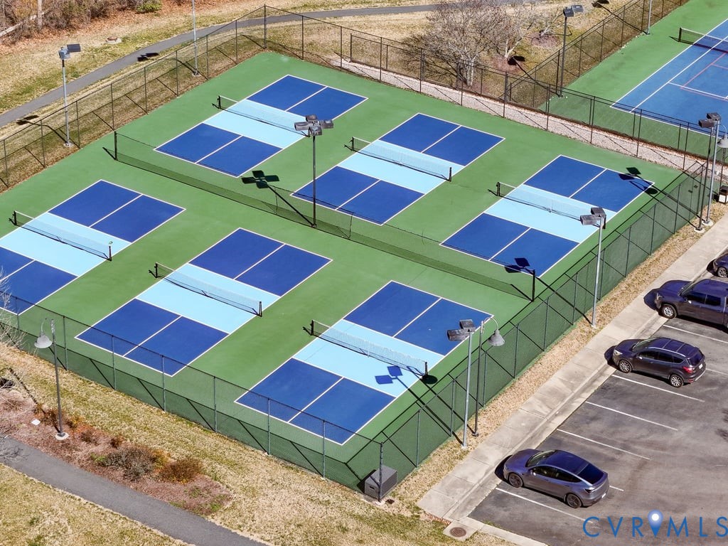 4513 Lake Summer Mews