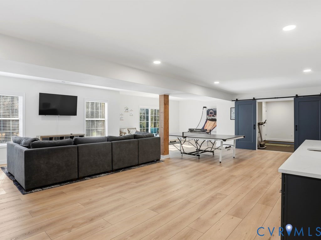 4513 Lake Summer Mews