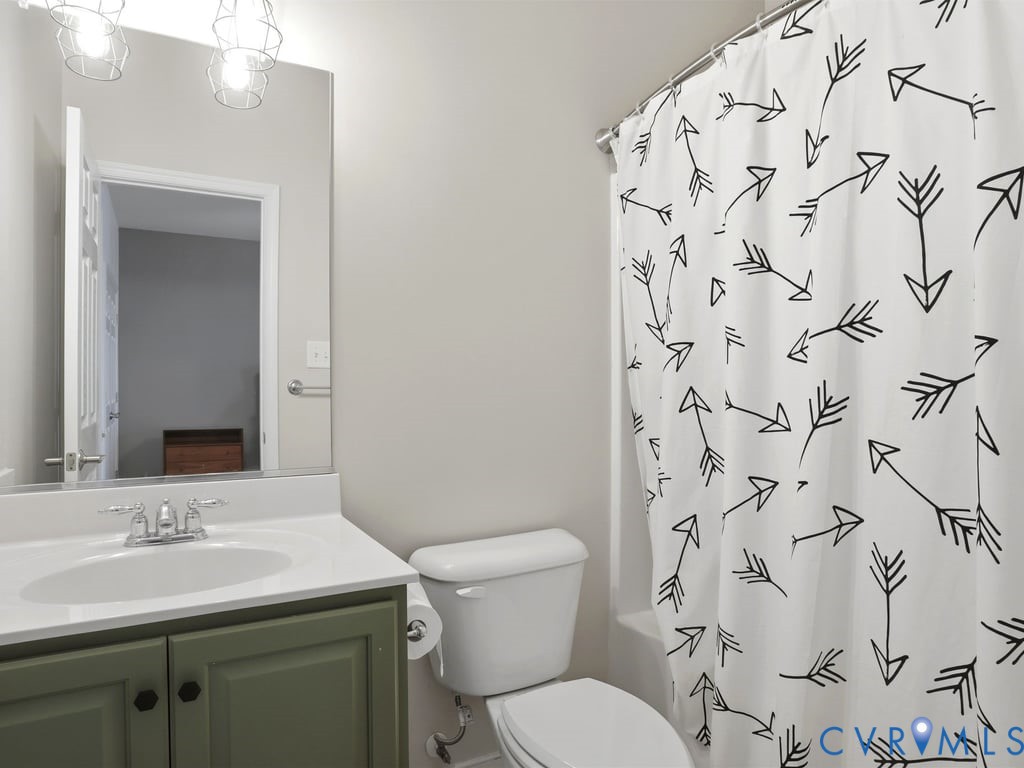 4513 Lake Summer Mews