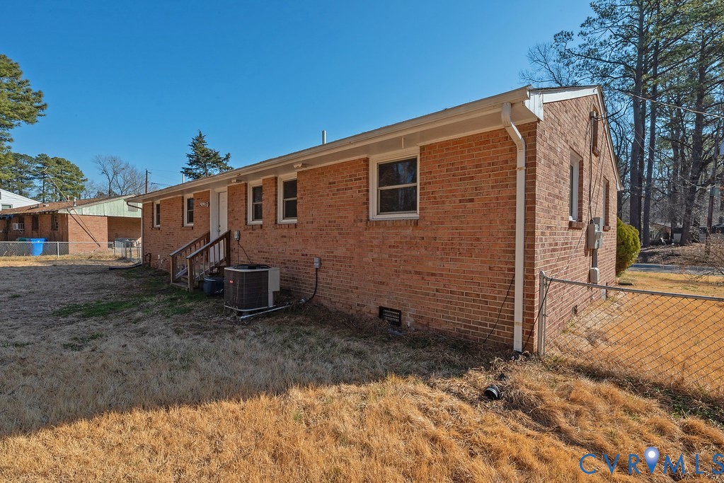 1616 Circle Dr