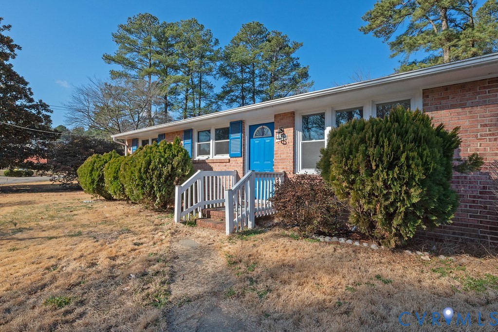1616 Circle Dr