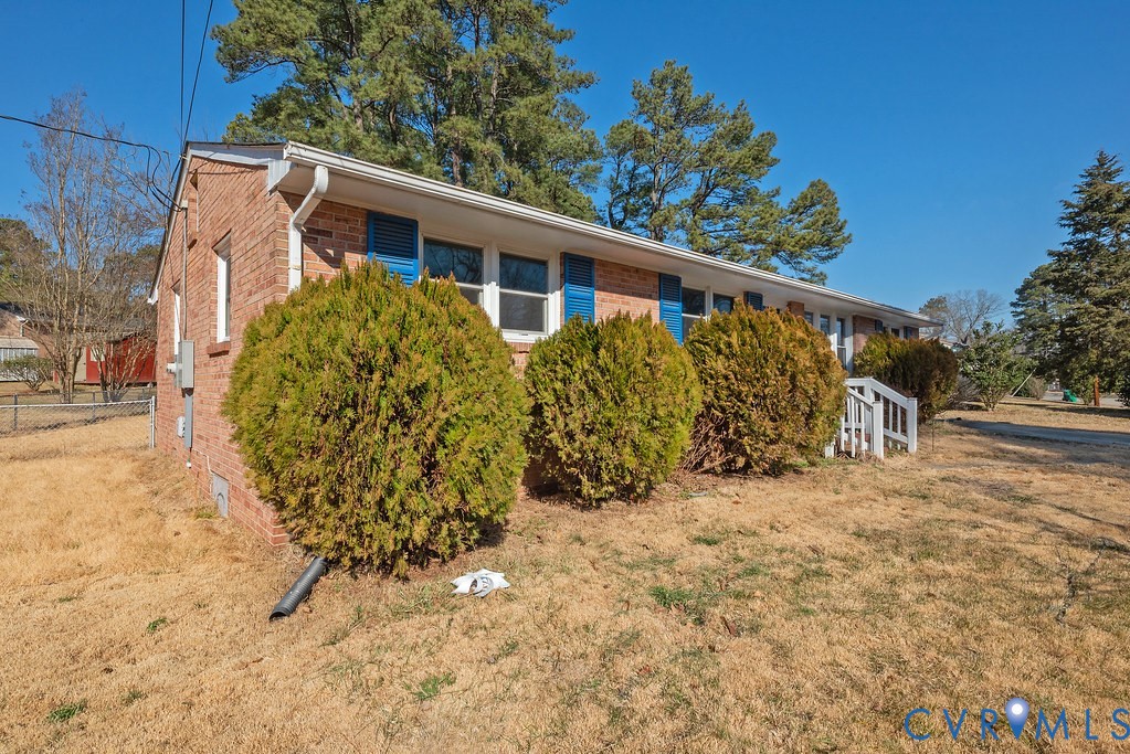 1616 Circle Dr