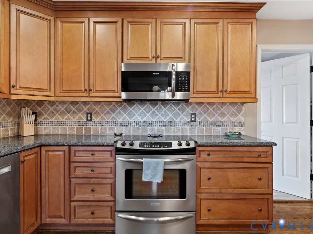 14503 Charlemagne Ct