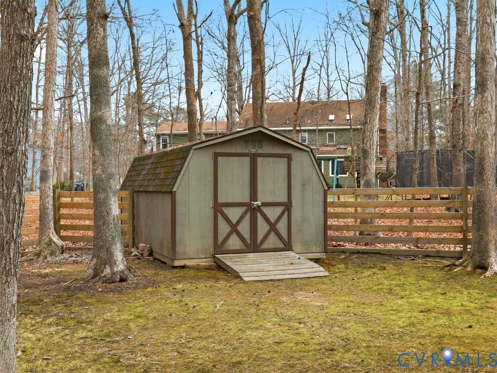 2711 Salisbury Rd