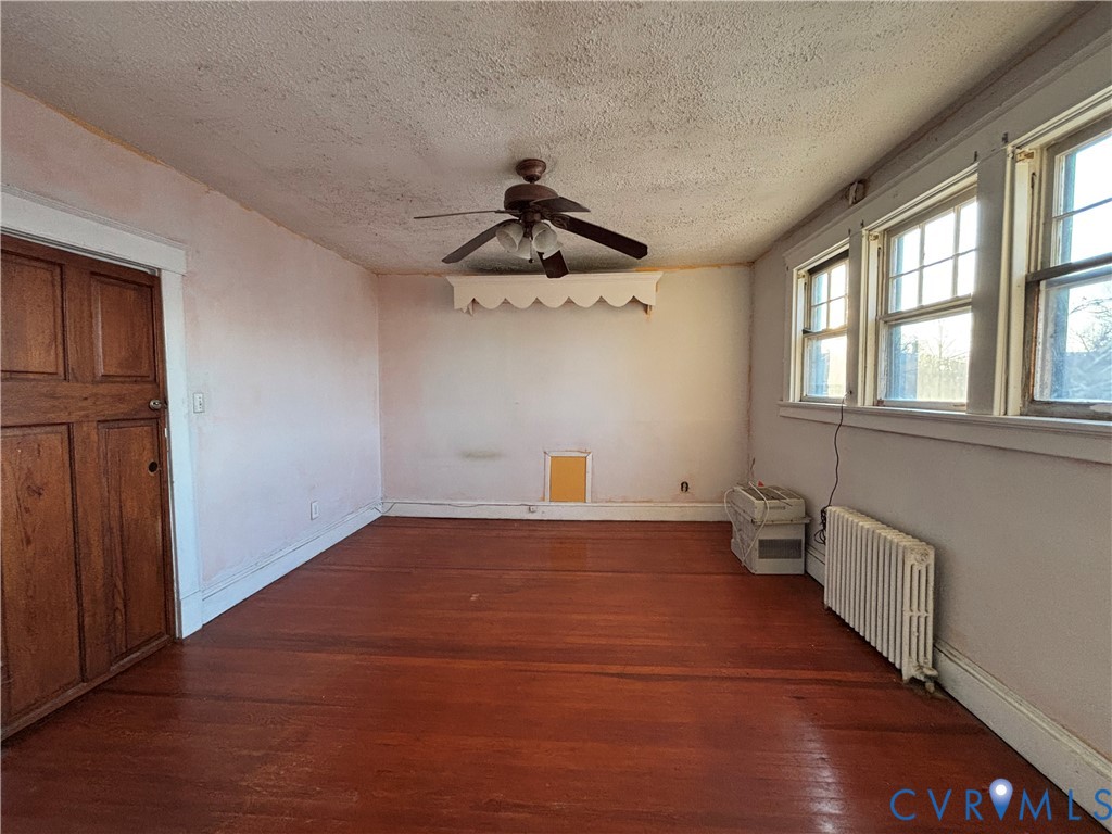 9 N Elm Ave