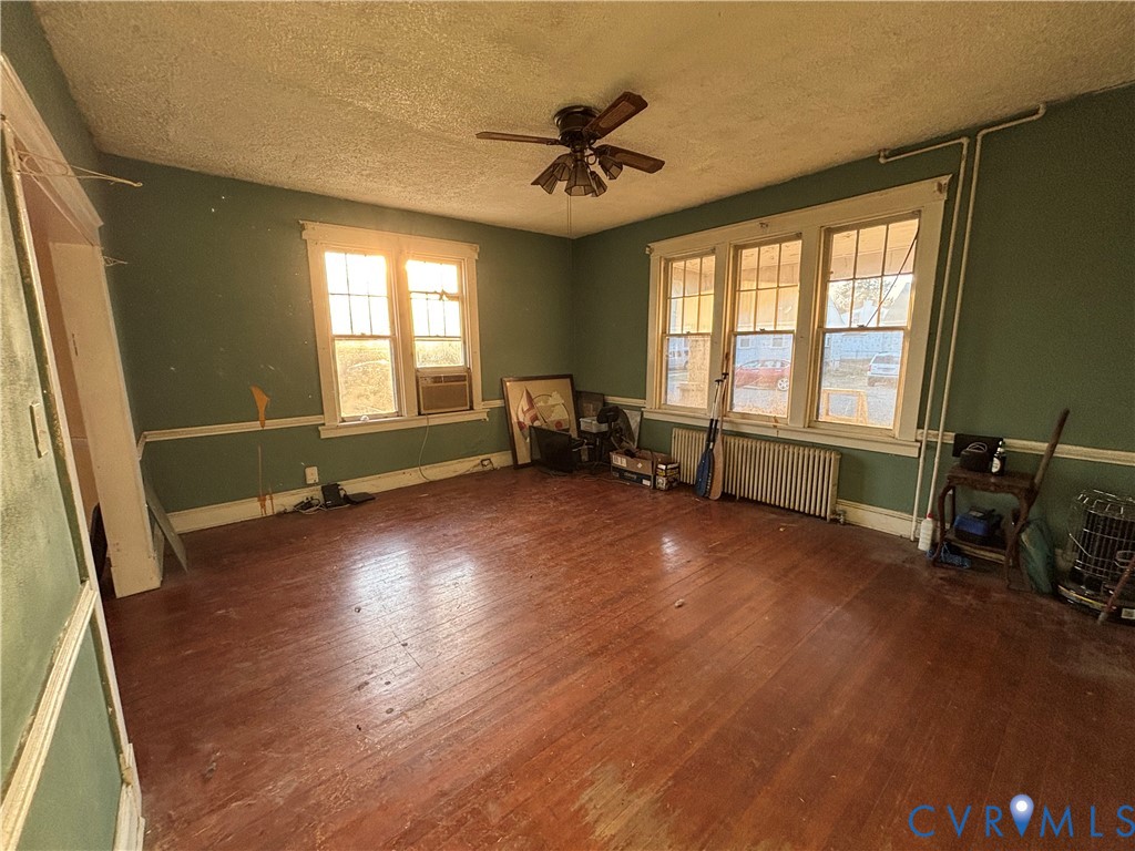 9 N Elm Ave