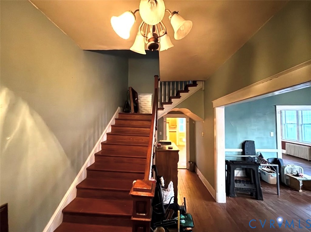 9 N Elm Ave