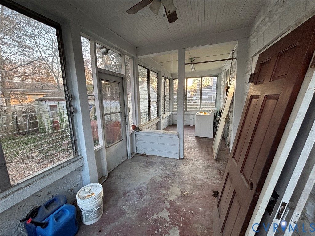 9 N Elm Ave