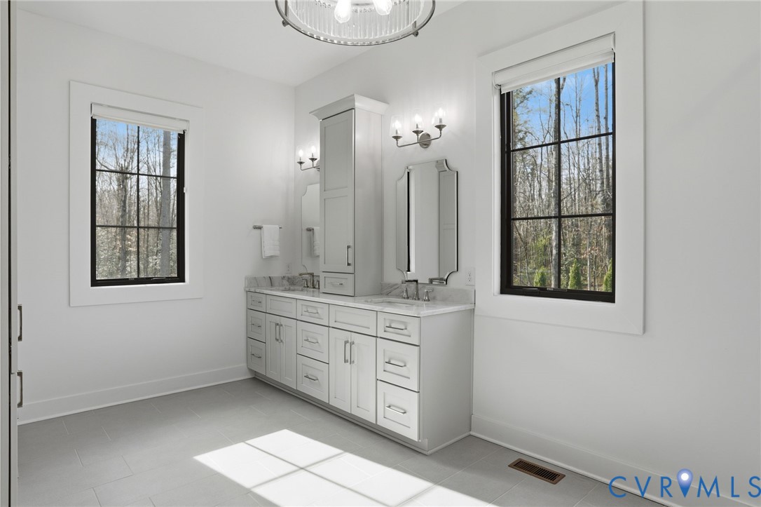 2121 Jockey Ridge Rd