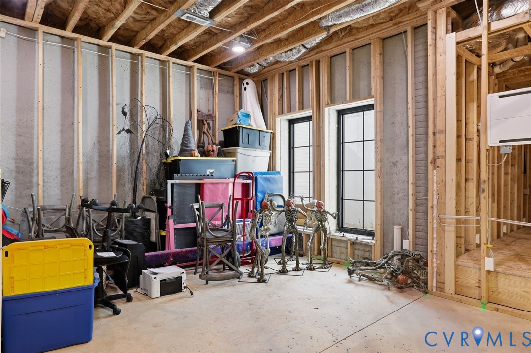 2121 Jockey Ridge Rd