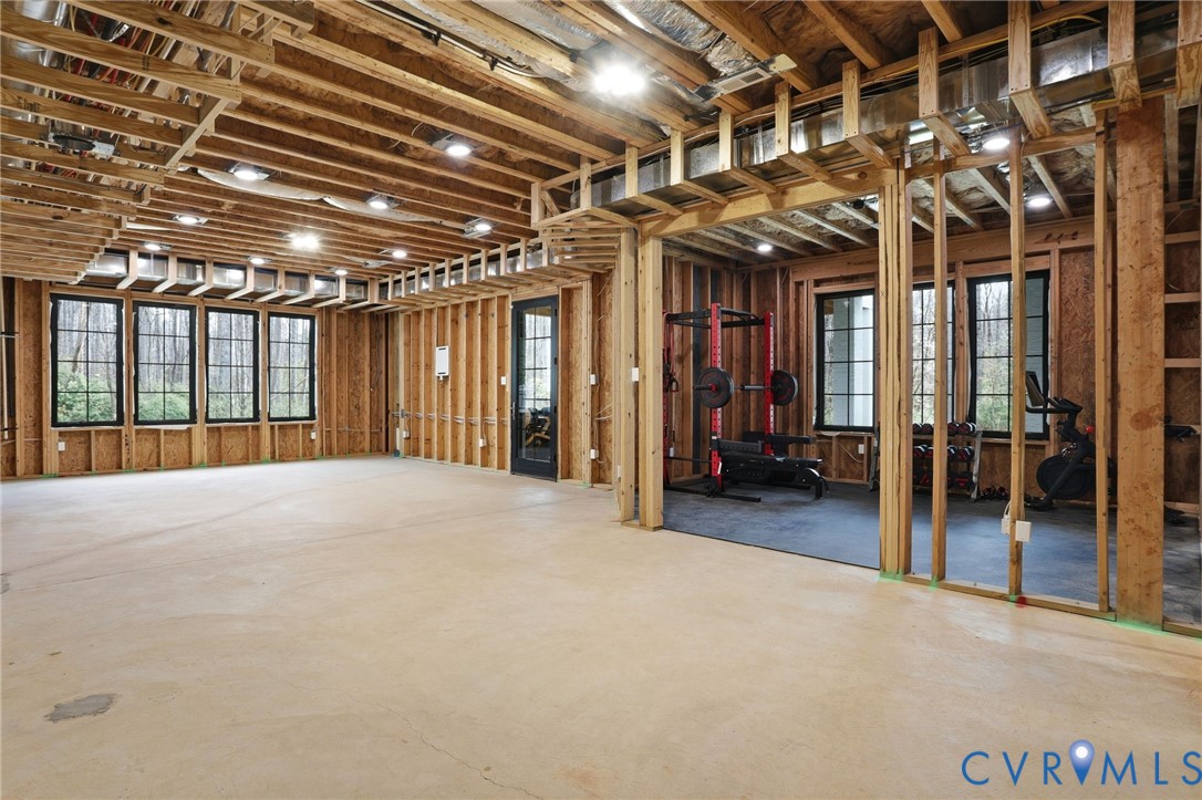 2121 Jockey Ridge Rd