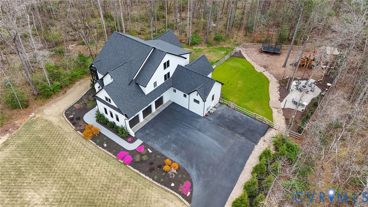 2121 Jockey Ridge Rd