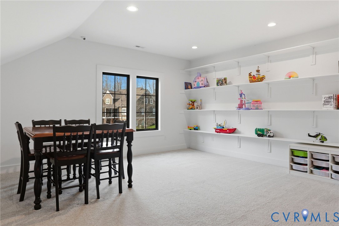 2121 Jockey Ridge Rd