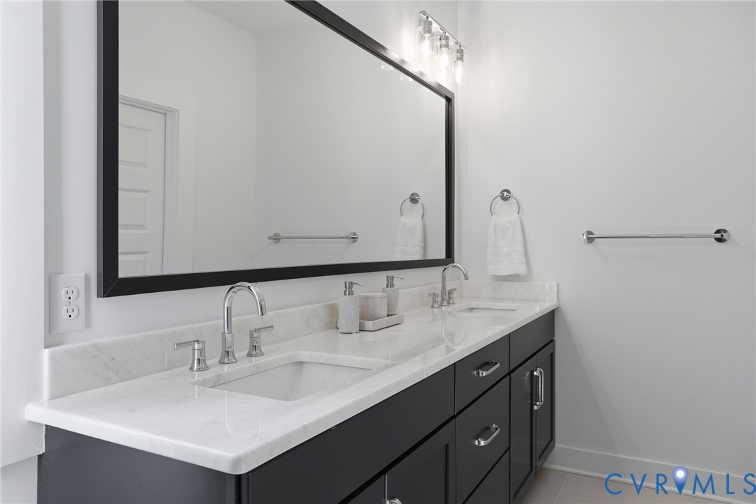 2121 Jockey Ridge Rd