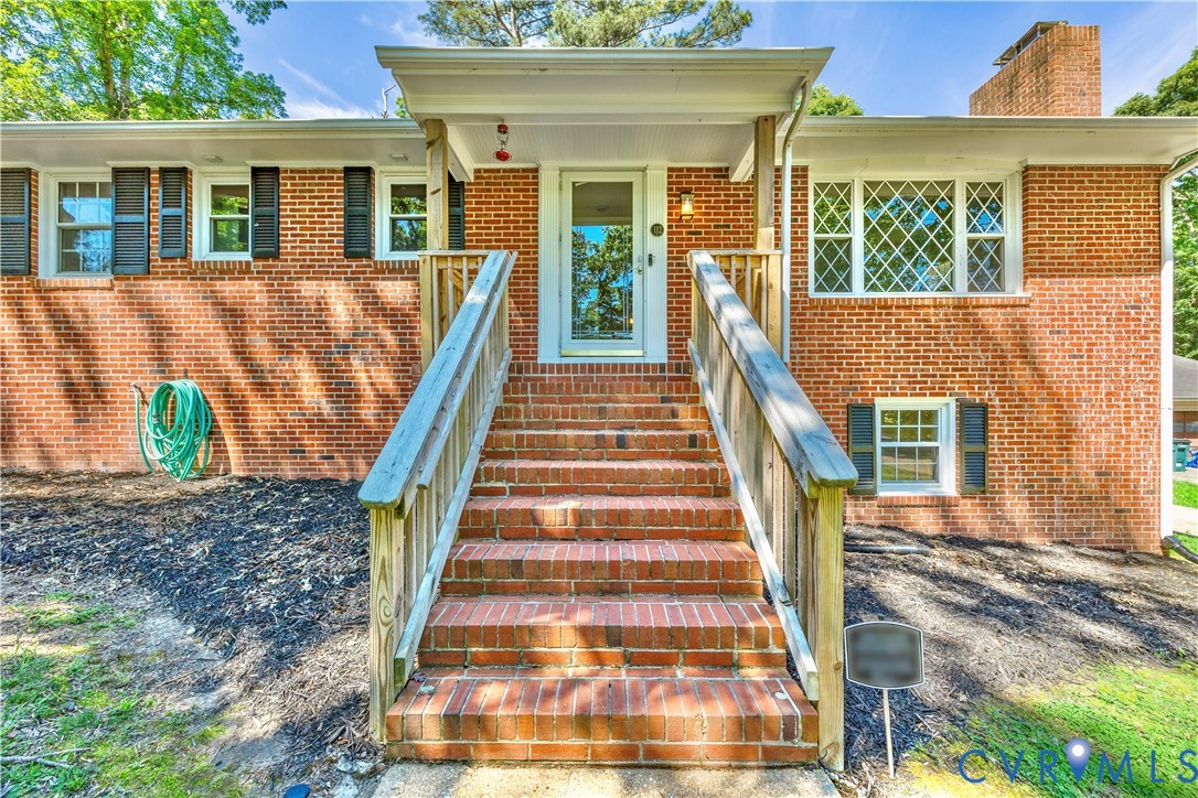 112 Webster Rd